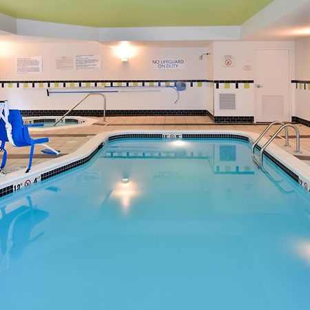 Fairfield Inn And Suites By Marriott Эшборо Экстерьер фото