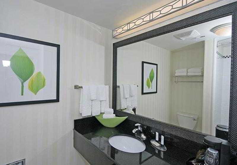 Fairfield Inn And Suites By Marriott Эшборо Экстерьер фото