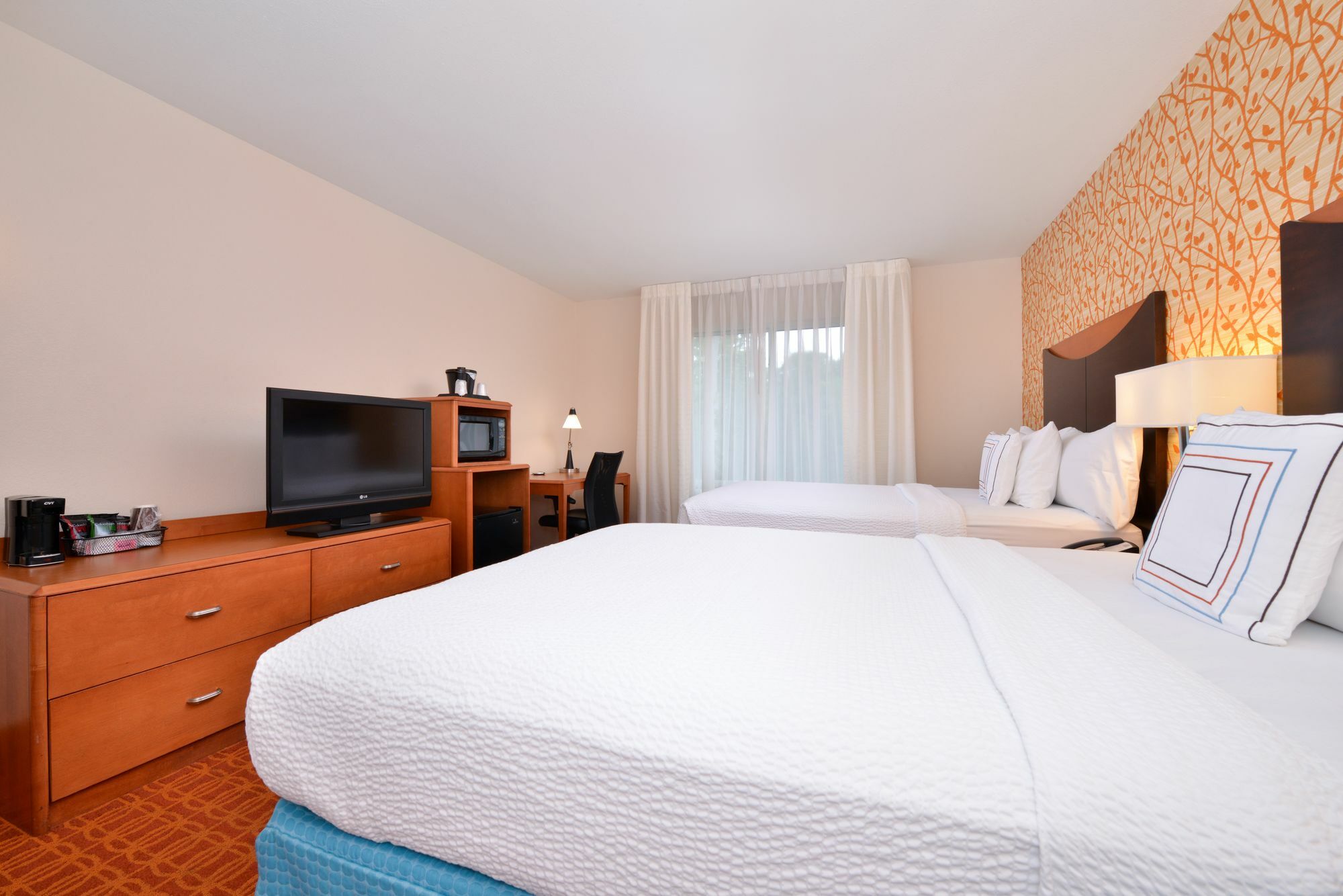 Fairfield Inn And Suites By Marriott Эшборо Экстерьер фото